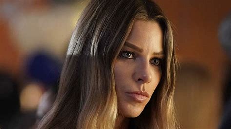 why can chloe resist lucifer